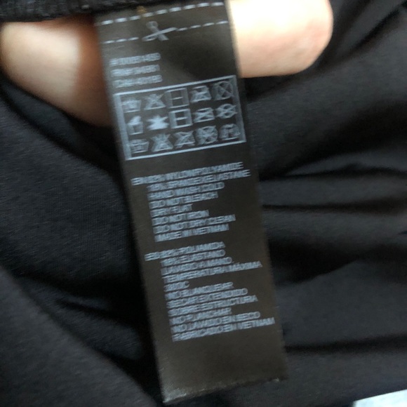 Low back Black dress - Picture 4 of 4